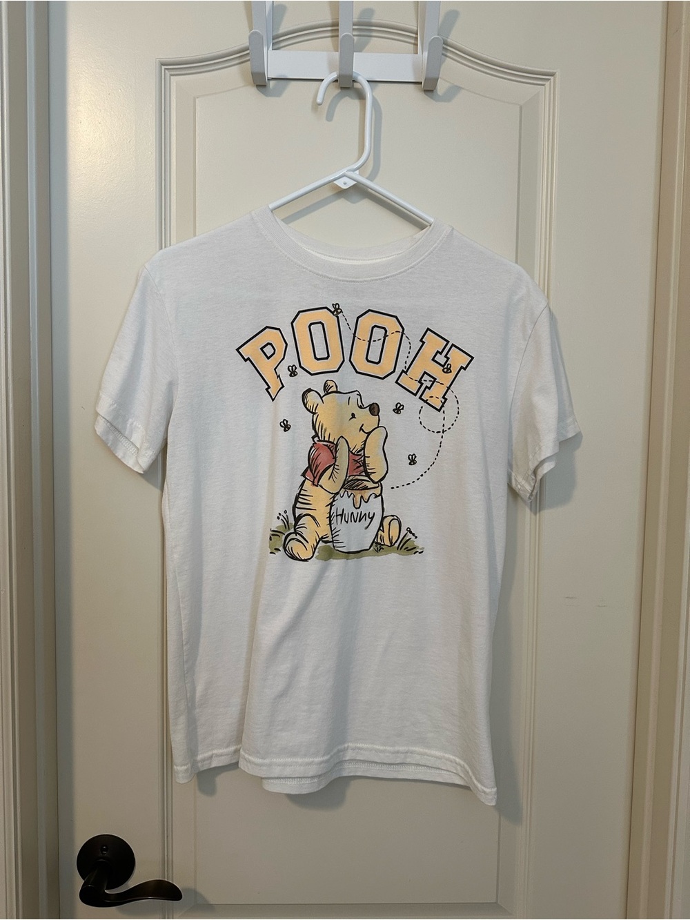 Winnie The Pooh Women’s Shirt Size Medium